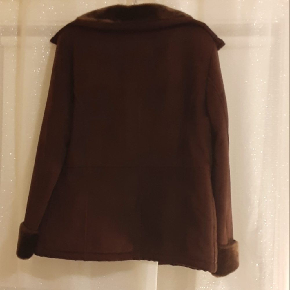 Fall/winter coat - Picture 5 of 7